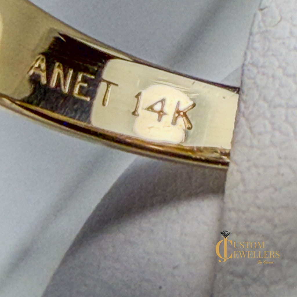 Hand Assembled Custom VVS2 Diamond Ring