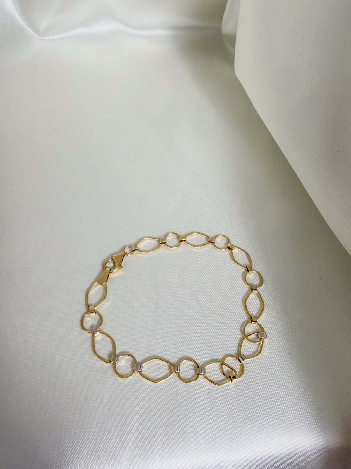 Two-Tone Geometric Minimalist Lady's Bracelet