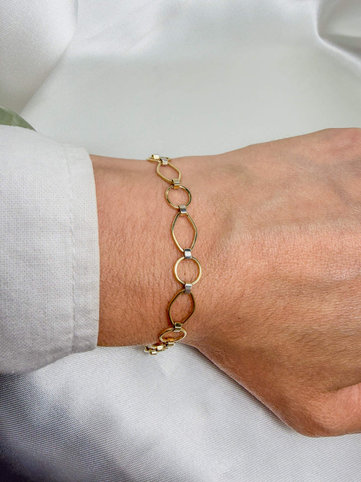 Two-Tone Geometric Minimalist Lady's Bracelet