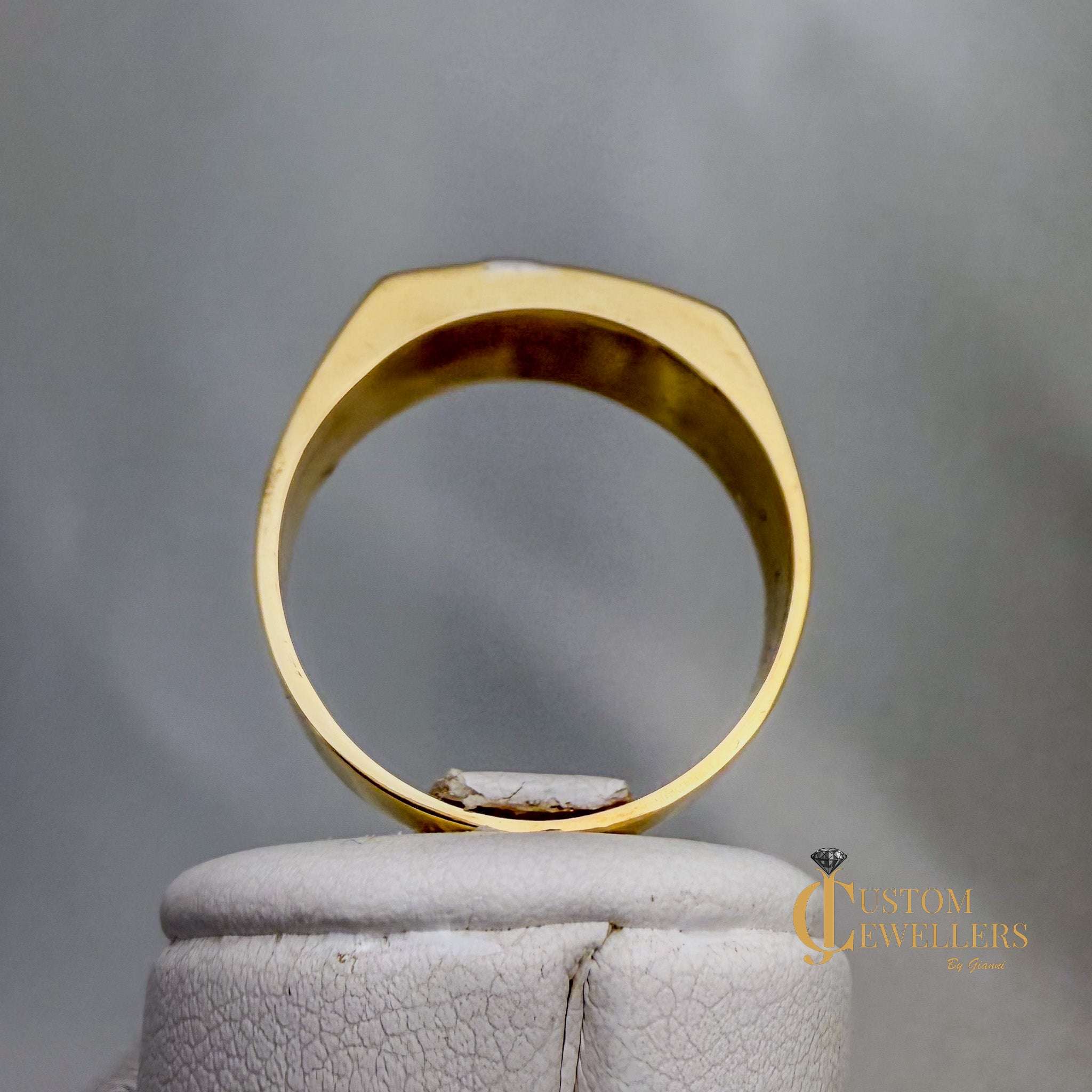 Yellow Gold 14k Men's Ring featuring a Triple Diamond White Gold Ribbon