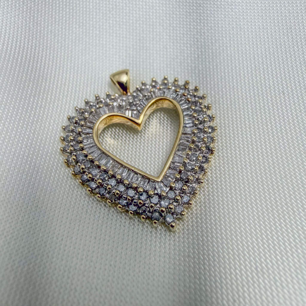 100+ Sparkling Diamonds in a Two-Tone Gold Heart