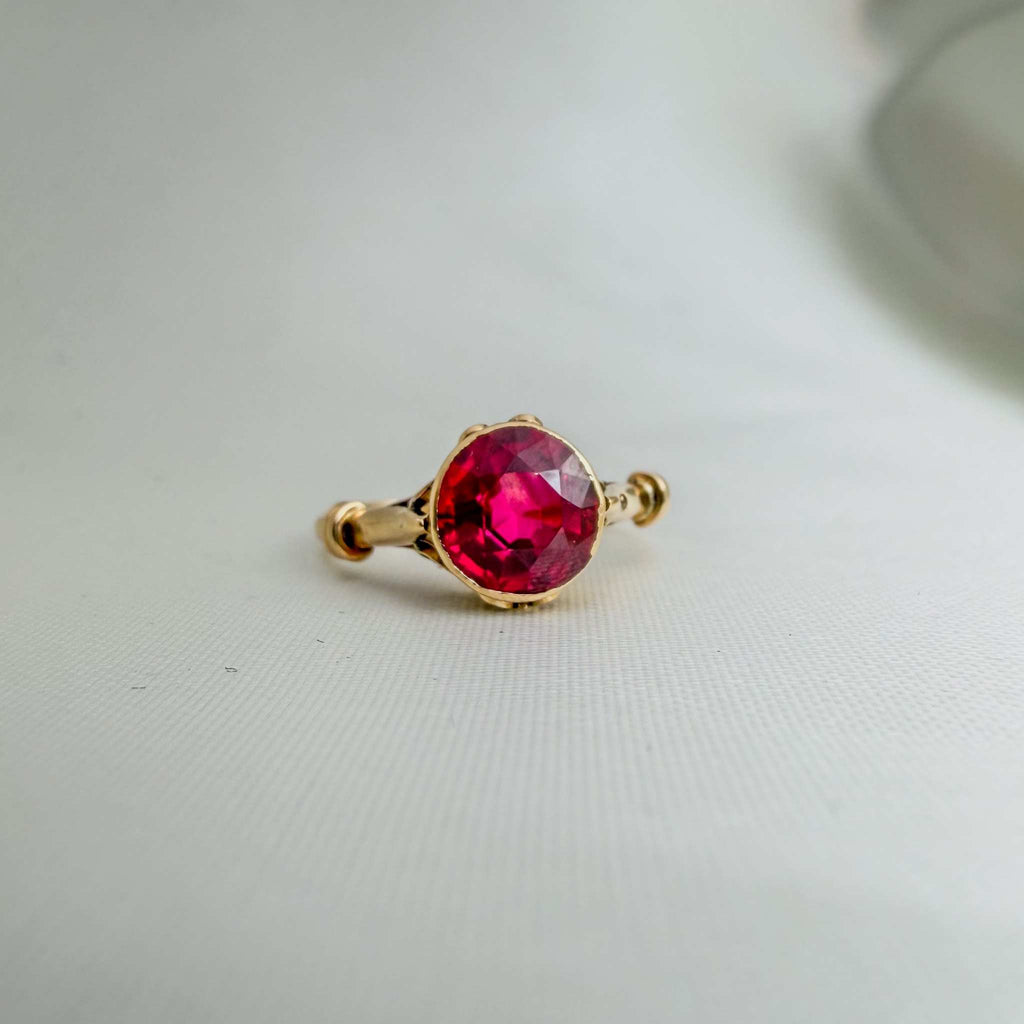 Cherie Amour Scrollwork Gold Ruby Ring