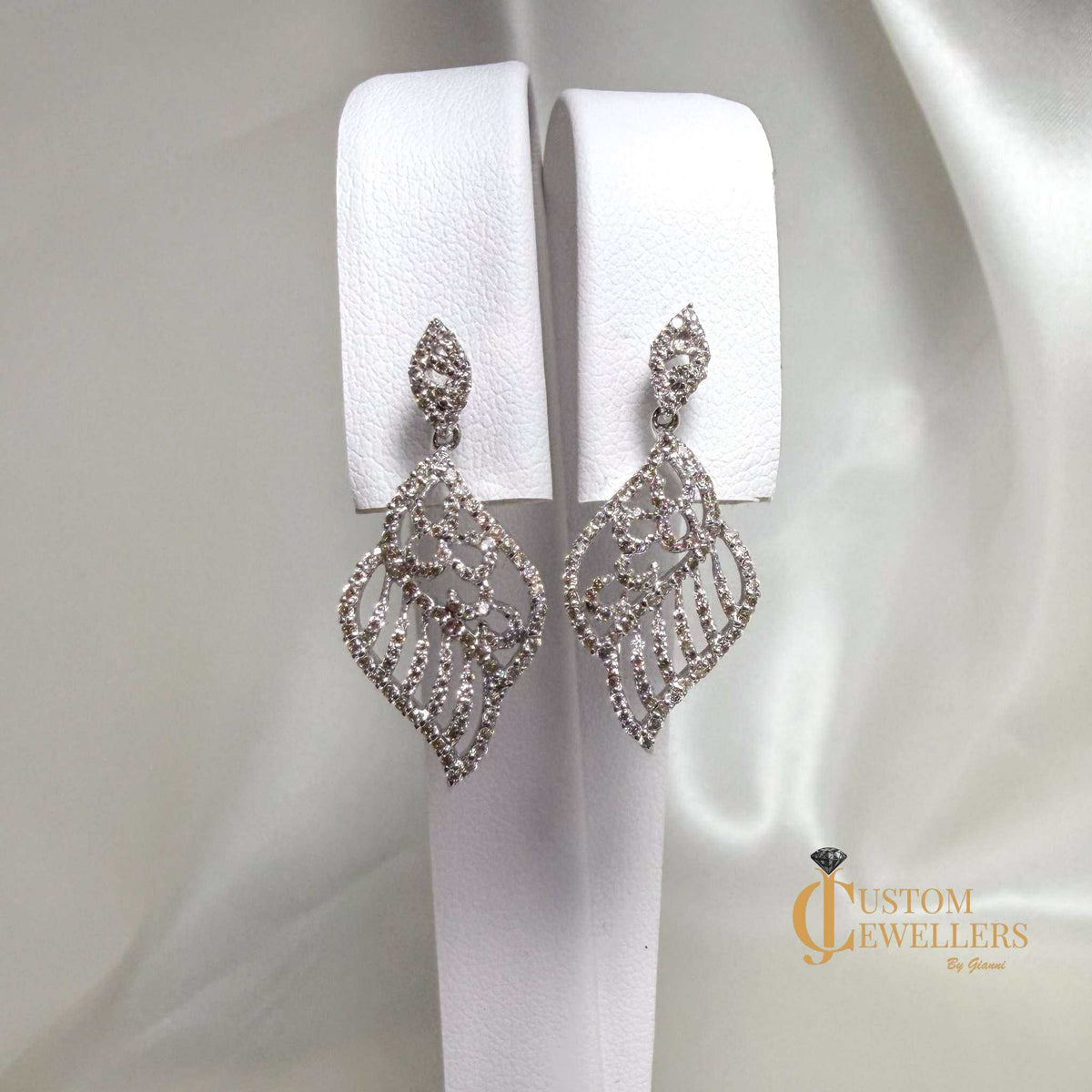 18k white gold angel wing earrings and necklace set with 620 natural diamonds
