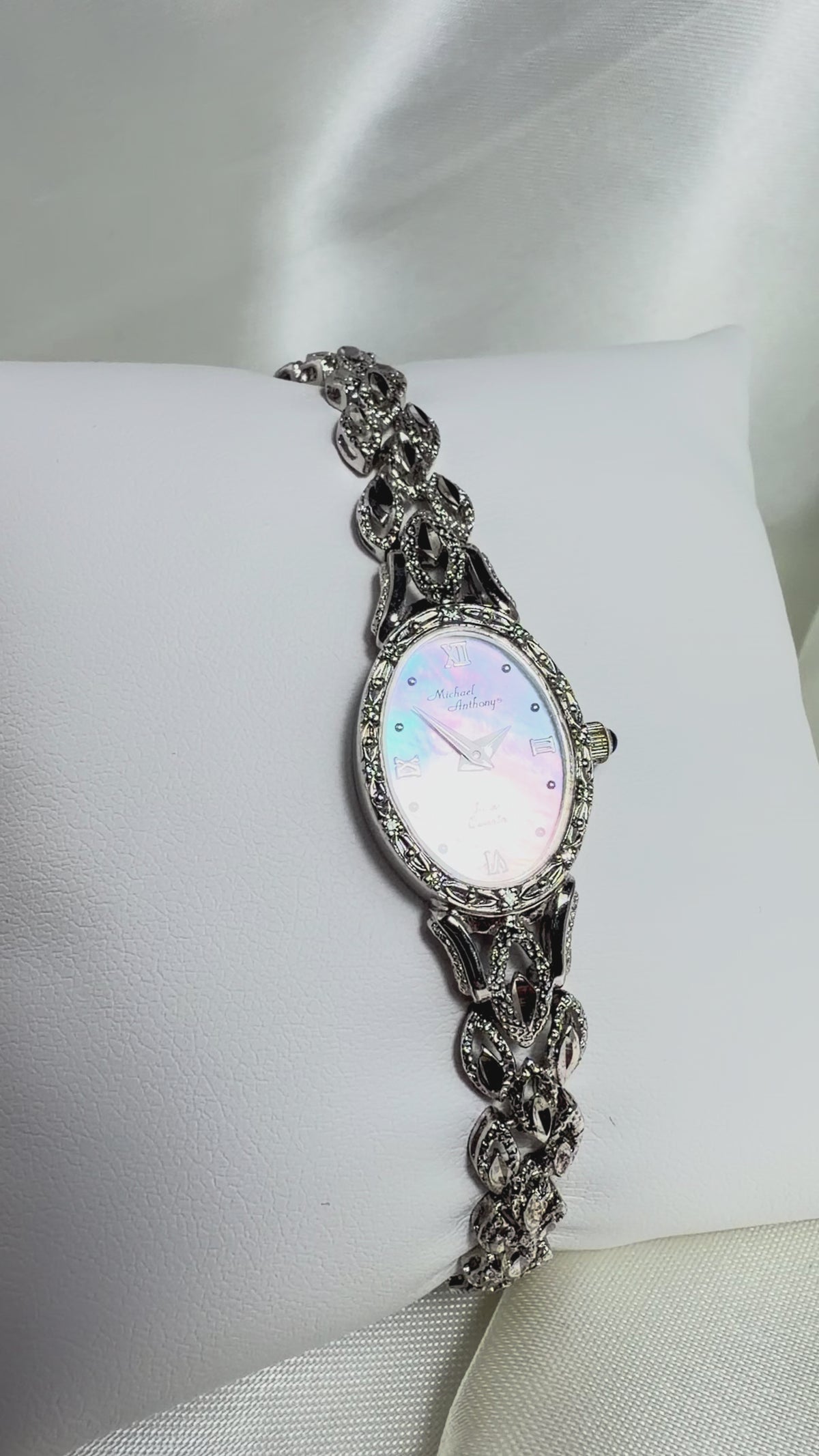 Extremely RARE Vintage 14k White Gold Mother of Pearl Dial Lady's Watch
