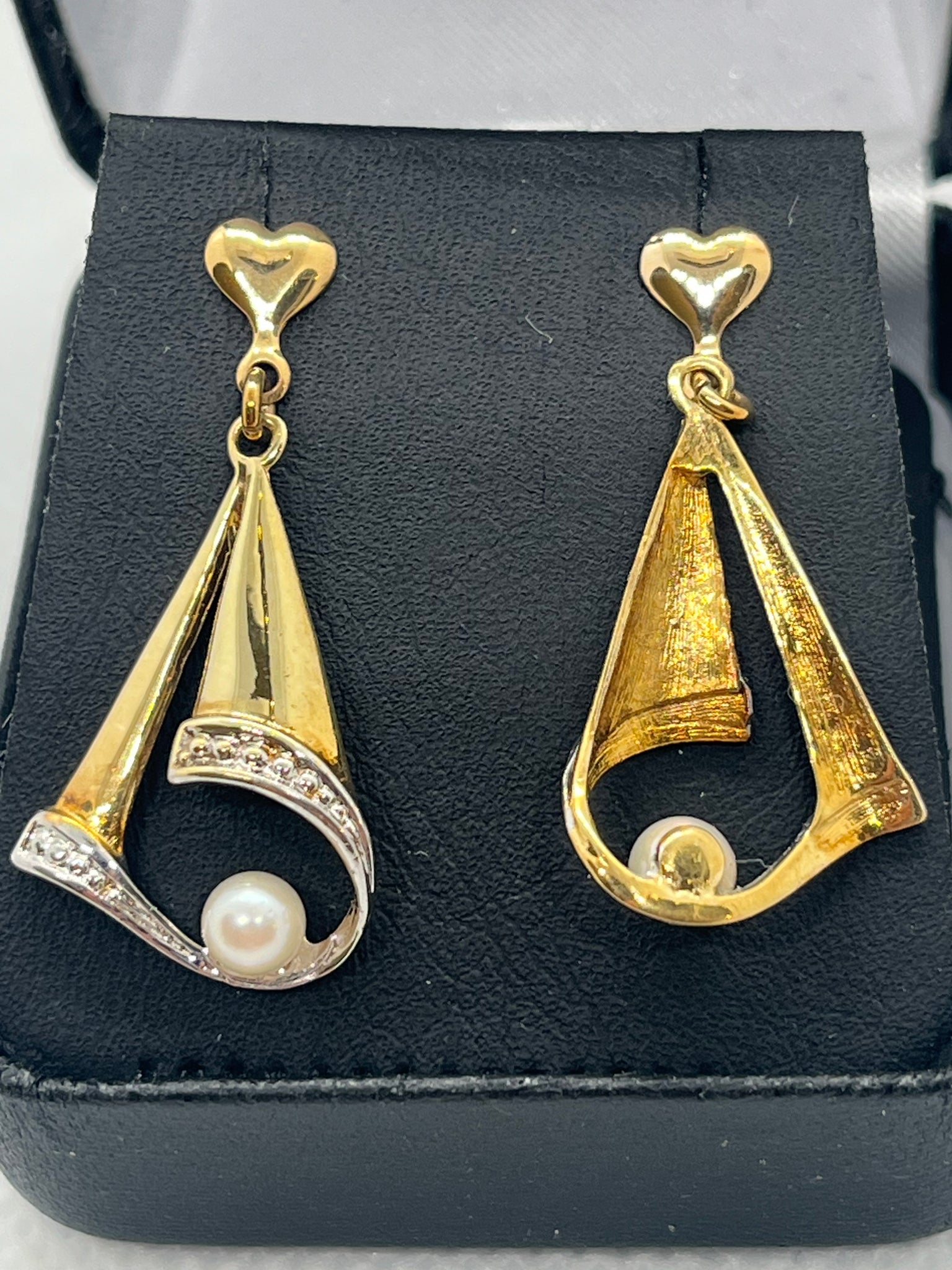 14k Gold Genuine Cultured Pearl Pierced Earrings